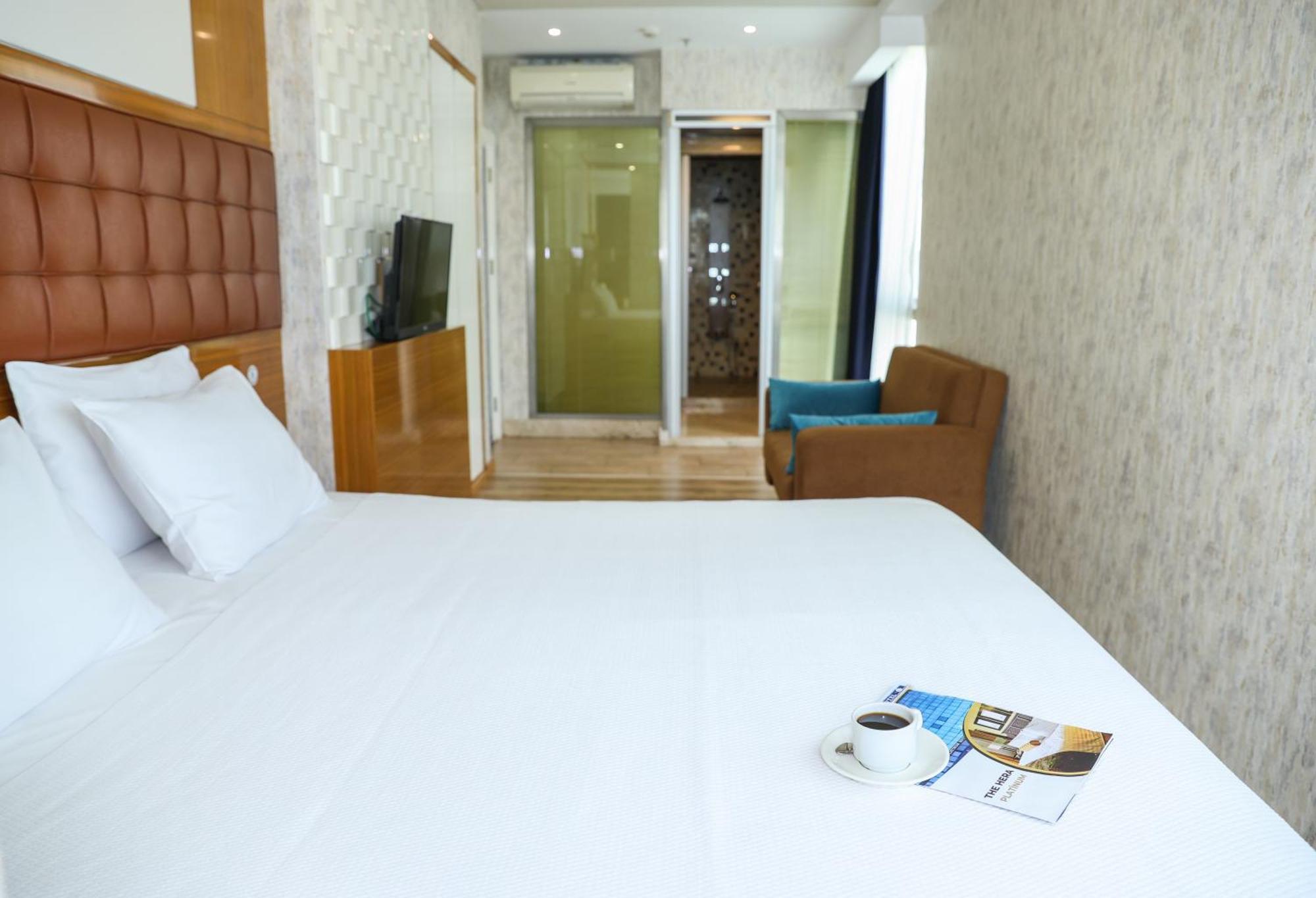 The Hera Platinum Hotel Istanbul Exterior photo