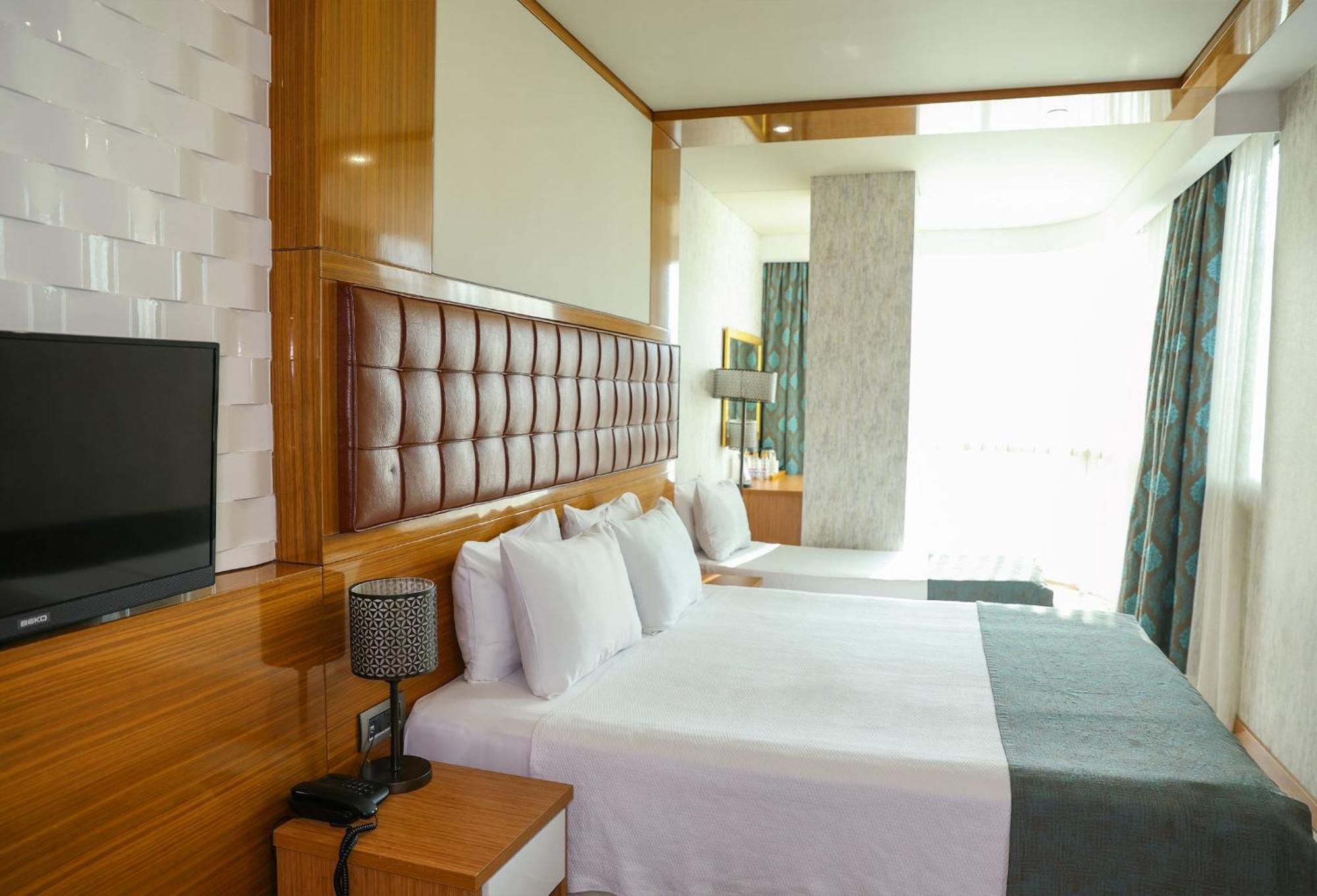 The Hera Platinum Hotel Istanbul Exterior photo